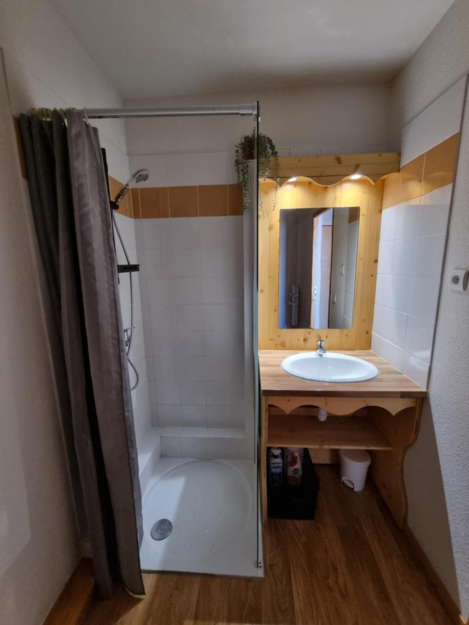 Charmant Appartement 4 personnes au pied des pistes. Chamrousse - Résidence * Les Balcons de Recoin * Exterior foto